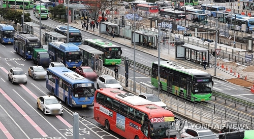 서울 시내버스 파업 11시간만에 합의…'시민들 안도' 퇴근길 정상운행
